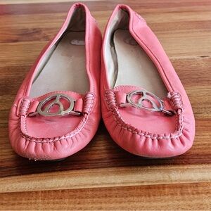Wishbone Coral Leather Loafers Size 9
